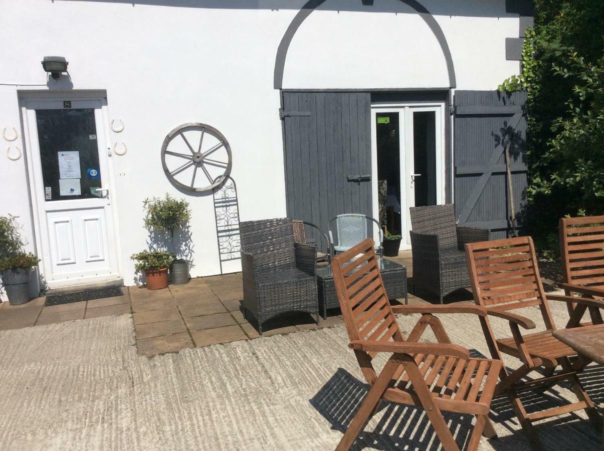 Coach House Suites Londonderry Eksteriør billede